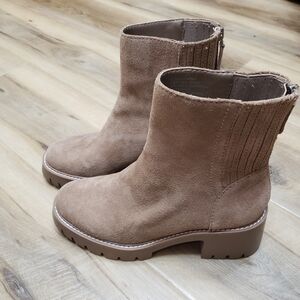 Dolce Vita Women's Tan Suede Leather Ankle Boots